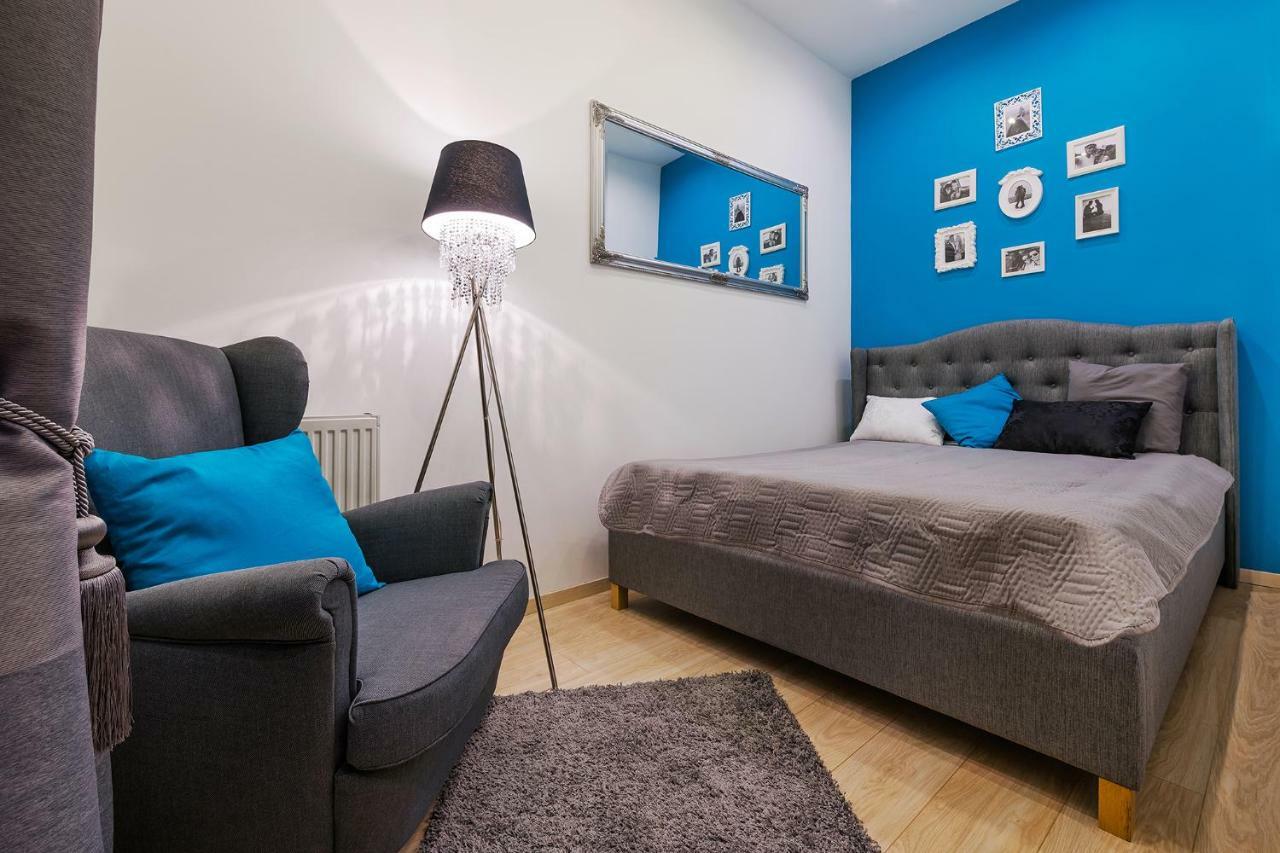 Parking, Ac, 2 Bedroom Design Flat In The Center 부다페스트 외부 사진
